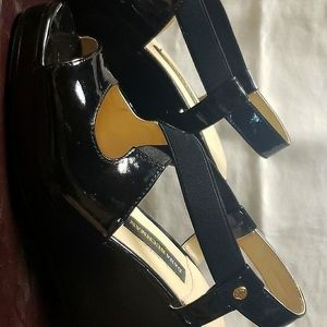 Black Patent Wedge Sandala